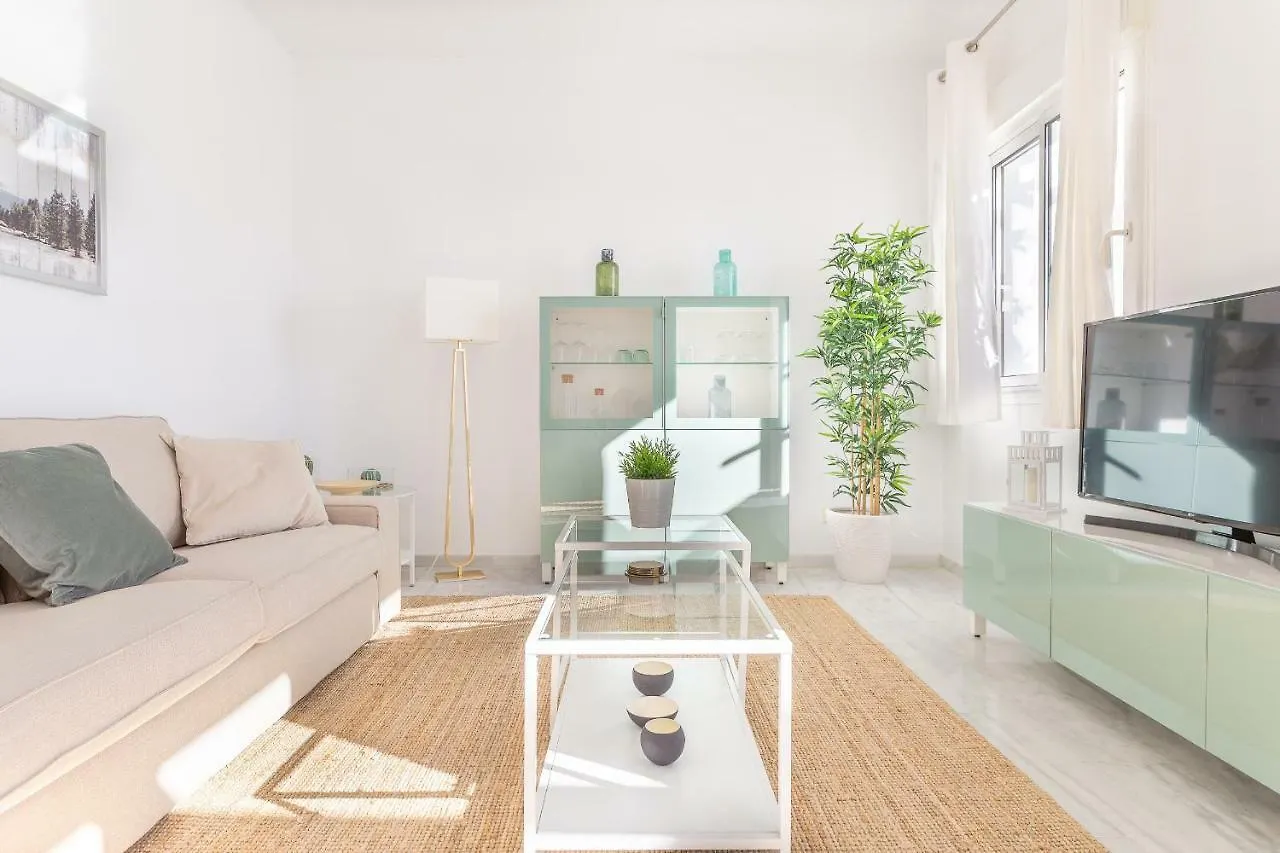 אסטפונה 2266-Amazing Newly Furnished Apt,On Golf, Sea View 0*,  ספרד