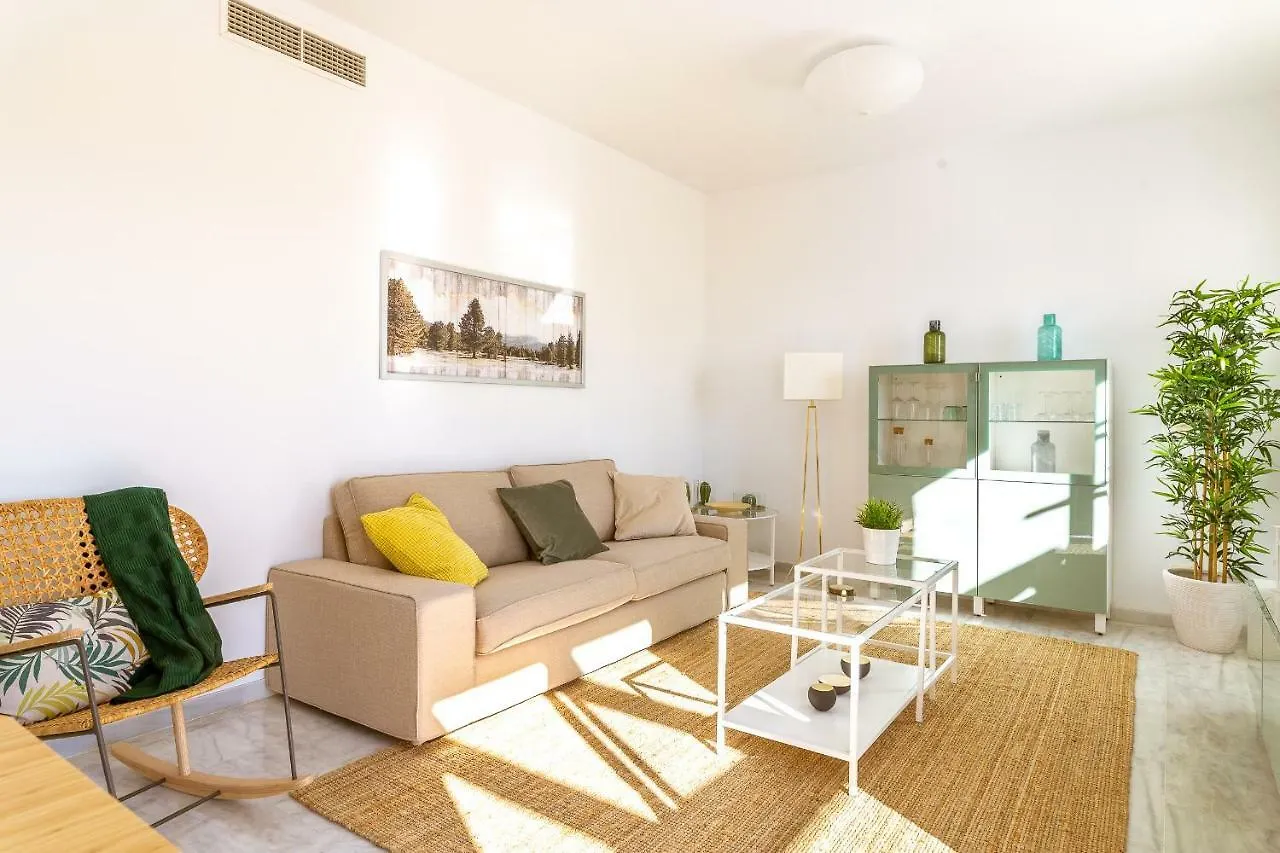 אסטפונה 2266-Amazing Newly Furnished Apt,On Golf, Sea View 0*,  ספרד
