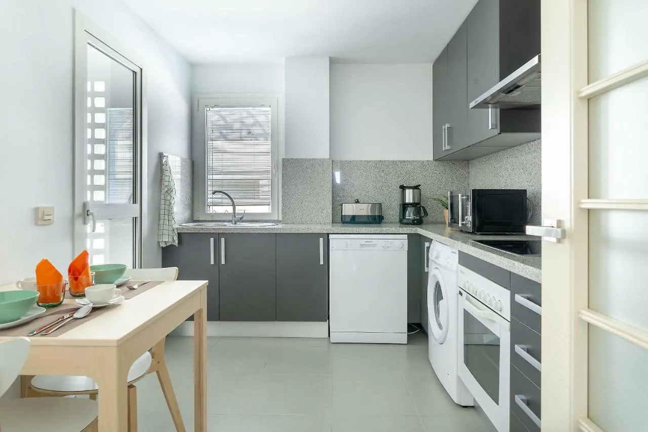 דירה אסטפונה 2266-Amazing Newly Furnished Apt,On Golf, Sea View